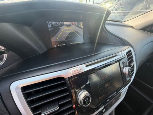 Used 2015 Honda Accord EX-L image 9