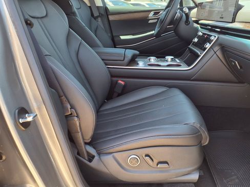 Certified 2026 Genesis GV80 2.5T Select AWD/4WD image 9
