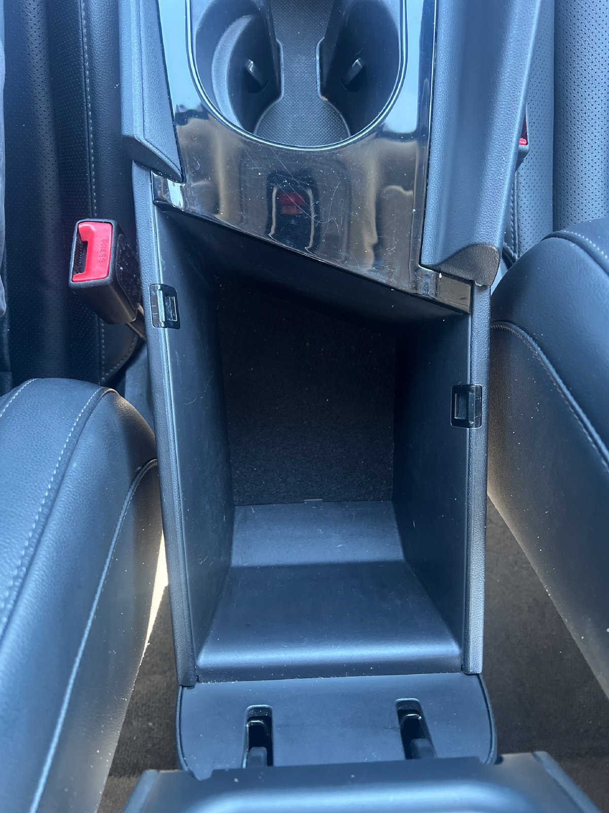 Certified 2024 Hyundai Elantra Limited FWD image 10