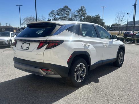 New 2026 Hyundai Tucson Blue SE image 8