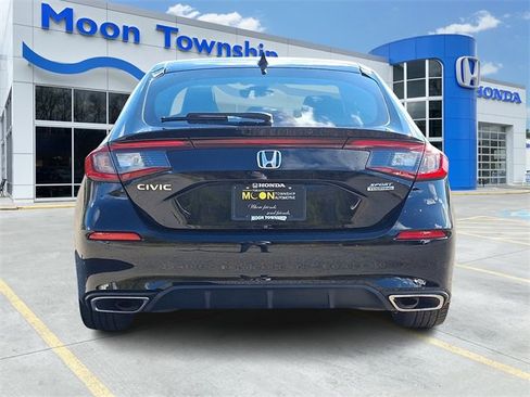 Used 2024 Honda Civic Sport Touring image 5