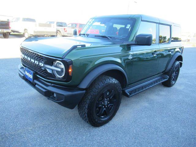 Certified 2025 Ford Bronco Outer Banks w/ Black Appearance Package AWD/4WD image 1