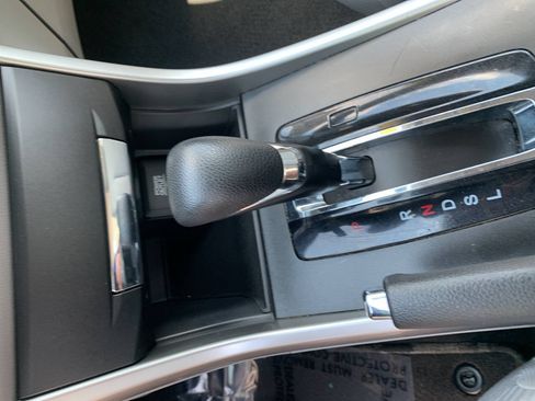 Used 2014 Honda Accord LX image 19