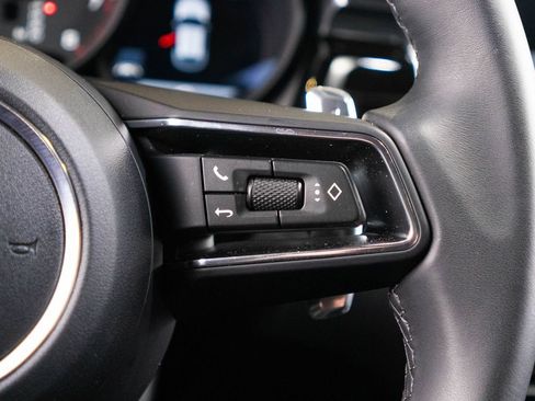 Certified 2026 Porsche Macan AWD/4WD image 34