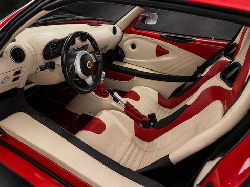 Used 2008 Lotus Elise RWD image 2