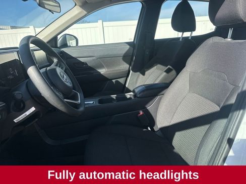 Used 2025 Nissan Kicks S image 12