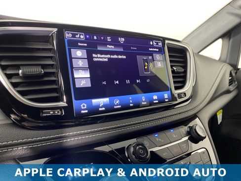 New 2026 Chrysler Pacifica Limited w/ S Appearance Package image 4