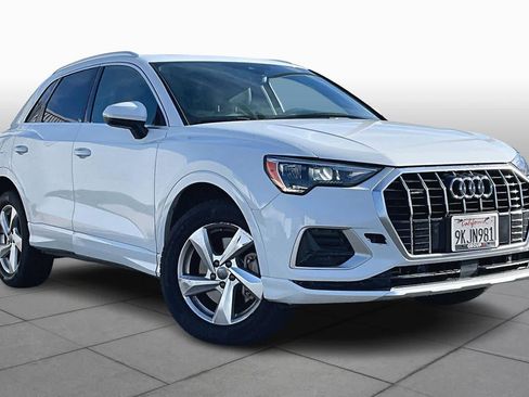 Used 2020 Audi Q3 2.0T Premium w/ Convenience Package image 2