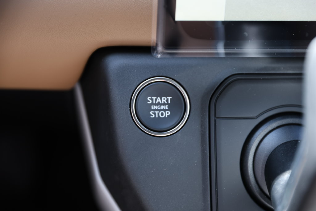 New 2026 Land Rover Defender 110 X-Dynamic SE AWD/4WD image 23
