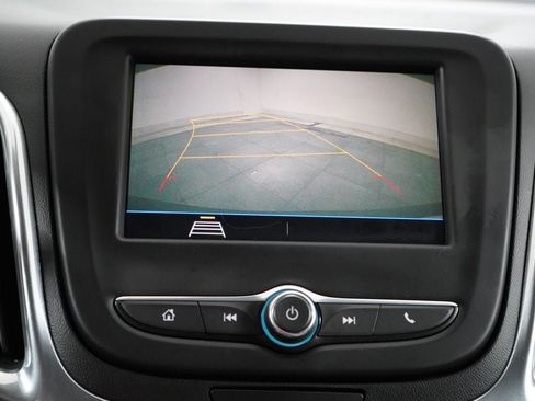 Used 2021 Chevrolet Equinox LS FWD image 26