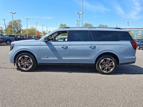 Certified 2025 Ford Expedition Max King Ranch AWD/4WD image 9