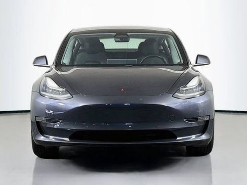 Used 2018 Tesla Model 3 Long Range RWD image 2