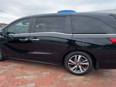 Certified 2023 Honda Odyssey Touring image 8