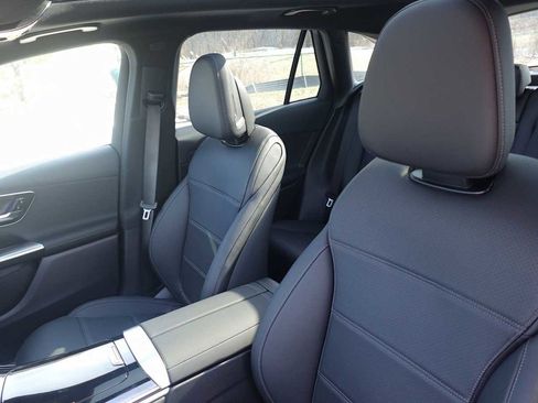 New 2026 Mercedes-Benz GLC 300 4MATIC image 30