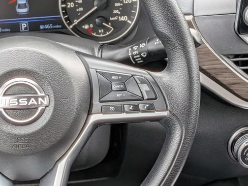Used 2025 Nissan Altima 2.5 SV FWD image 19