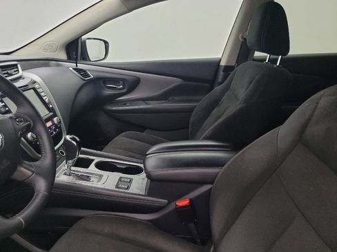 Used 2019 Nissan Murano SV w/ Premium Package image 17