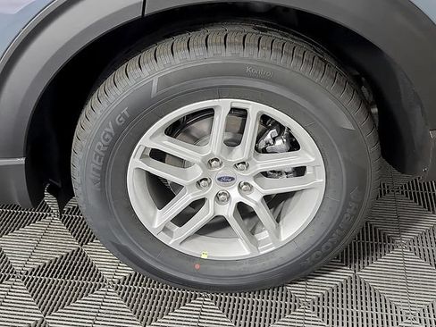 Used 2026 Ford Explorer Active w/ Active Comfort Package RWD image 8