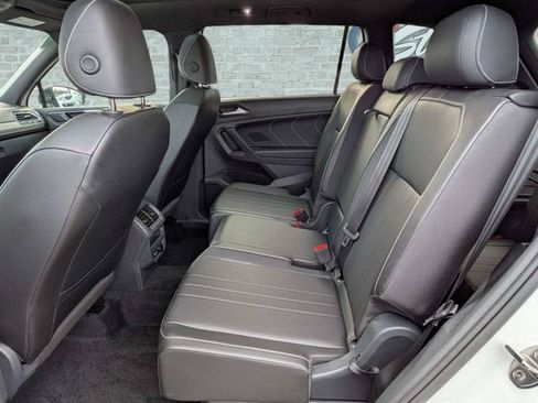 Certified 2023 Volkswagen Tiguan SE R-Line FWD image 14