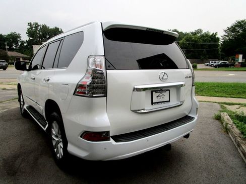 Used 2018 Lexus GX 460 Premium w/ Premium Package AWD/4WD image 10