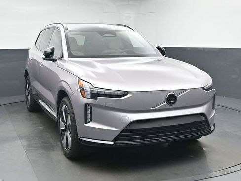 New 2026 Volvo EX90 Plus image 2