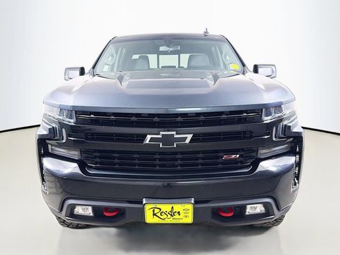 Used 2021 Chevrolet Silverado 1500 LT Trail Boss w/ Convenience Package II AWD/4WD image 2