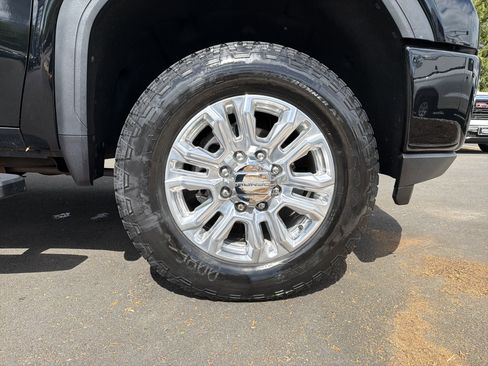 Used 2022 GMC Sierra 2500 Denali w/ Denali Ultimate Package image 13