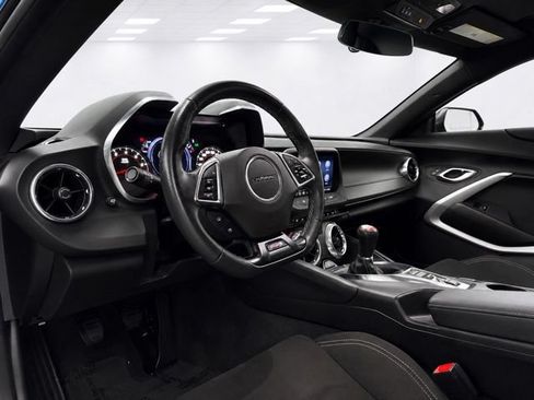 Used 2023 Chevrolet Camaro SS RWD image 11