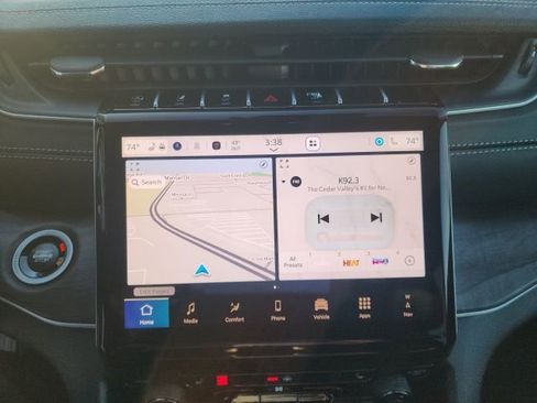 New 2025 Jeep Grand Cherokee Limited image 4