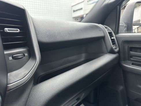 Used 2024 RAM 2500 Tradesman w/ Chrome Appearance Group image 31