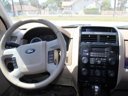 Used 2009 Ford Escape Limited FWD image 7