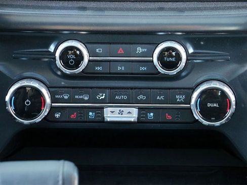 New 2025 Ford F150 Lariat w/ Equipment Group 502A High image 31