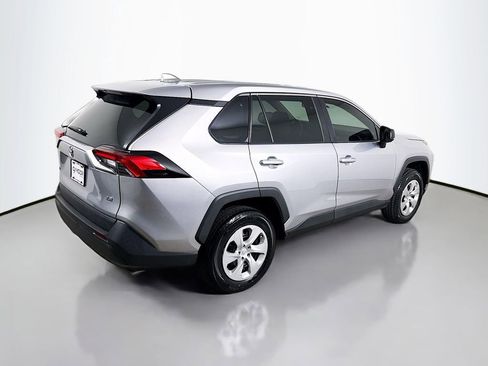 Certified 2022 Toyota RAV4 LE image 7