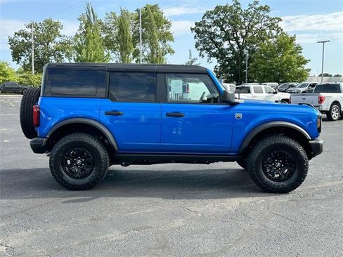 New 2025 Ford Bronco Big Bend w/ Black Diamond Package image 2