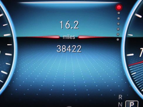 Used 2022 Mercedes-Benz GLE 350 4MATIC image 38