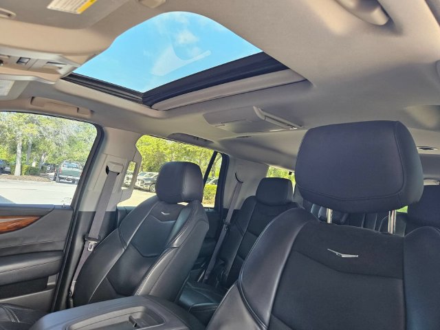 Used 2015 Cadillac Escalade Premium RWD image 15