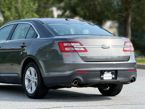 Used 2016 Ford Taurus SE FWD image 47