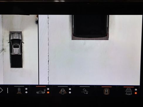 Used 2024 GMC Sierra 2500 Denali w/ Denali Reserve Package image 33