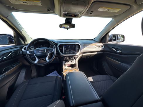 Used 2023 GMC Acadia SLE image 21