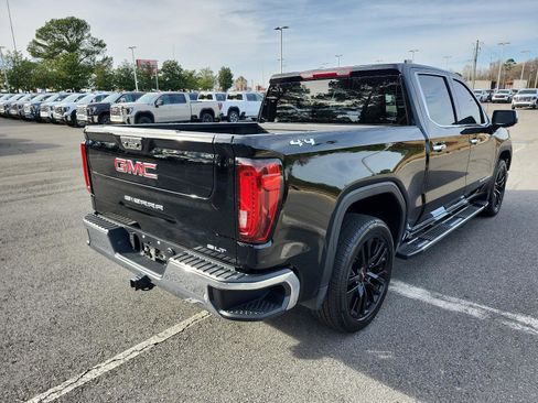 Certified 2023 GMC Sierra 1500 SLT w/ SLT Convenience Package image 3
