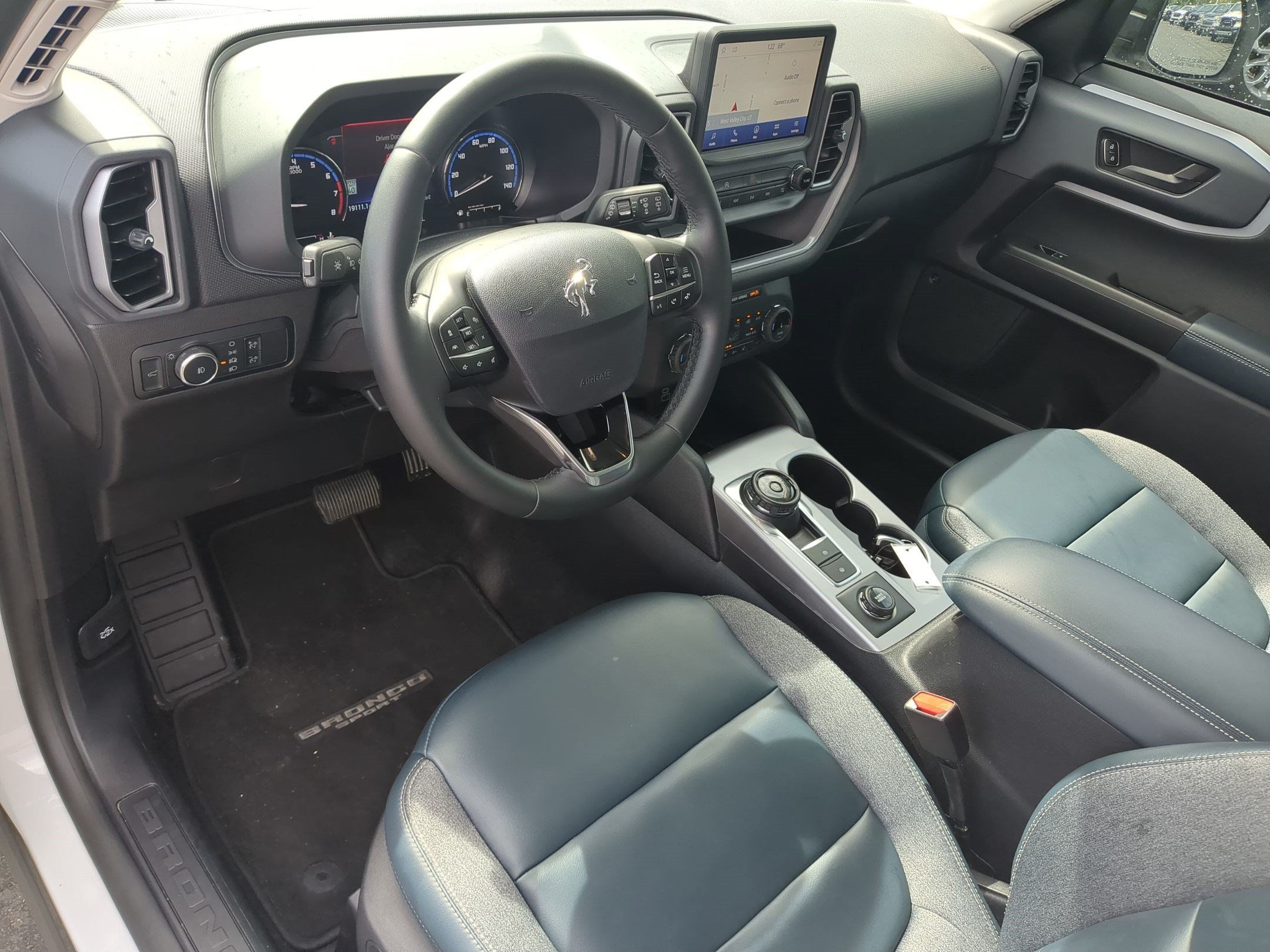 Used 2024 Ford Bronco Sport Outer Banks w/ Tech Package AWD/4WD image 17