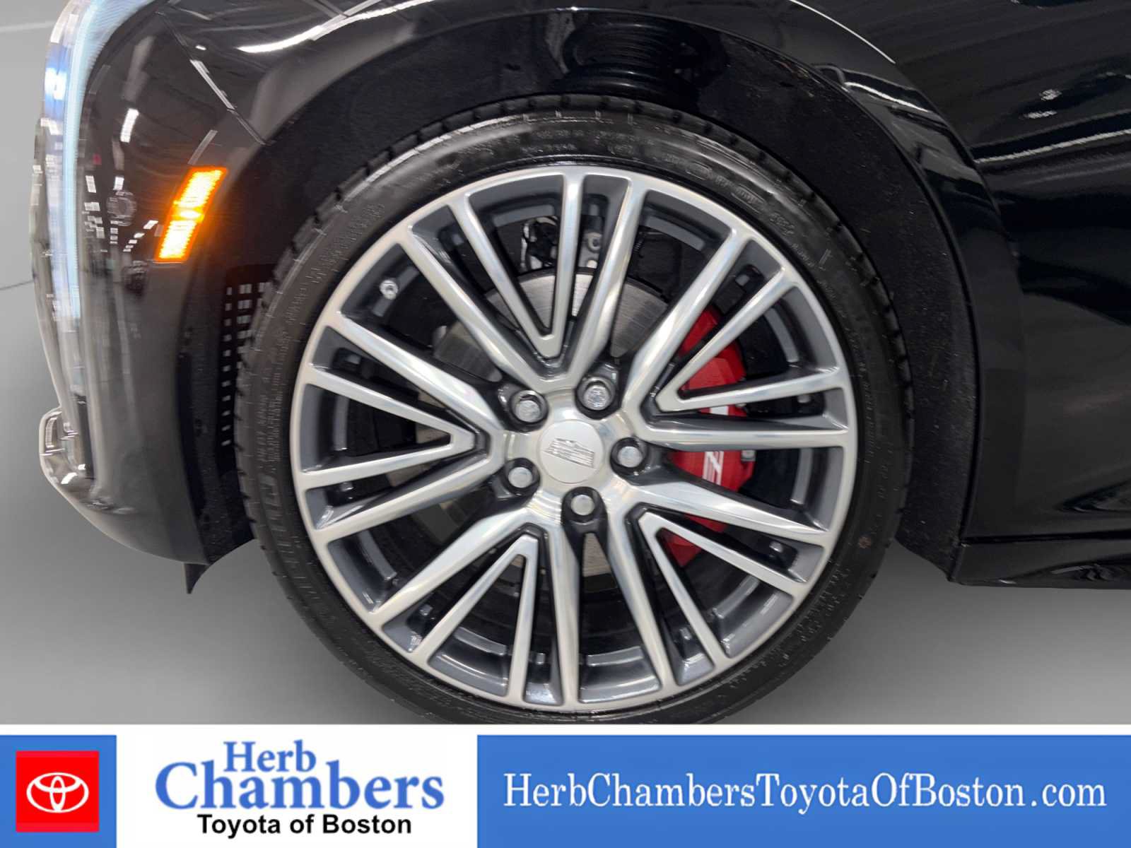 Used 2025 Cadillac CT5 V w/ Platinum Package AWD/4WD image 8
