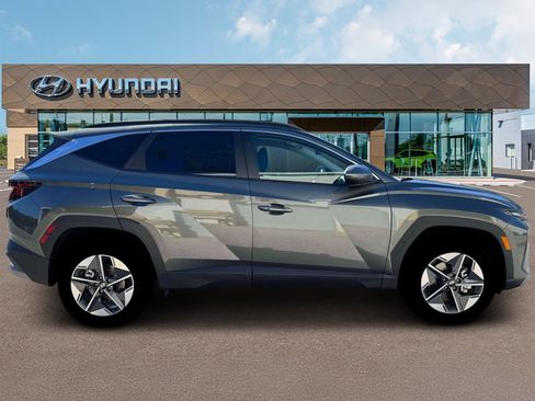 New 2026 Hyundai Tucson SEL image 8