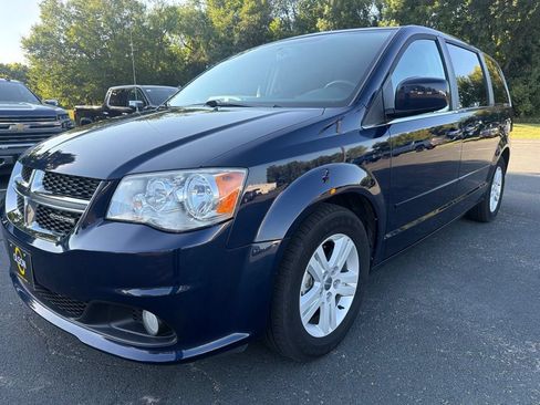 Used 2012 Dodge Grand Caravan Crew w/ Crew Value Pkg FWD image 3