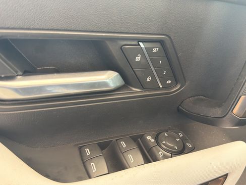 Used 2025 GMC Hummer EV 3X AWD/4WD image 18