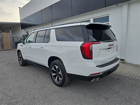 New 2026 GMC Yukon XL AT4 w/ AT4 Premium Plus Package image 5