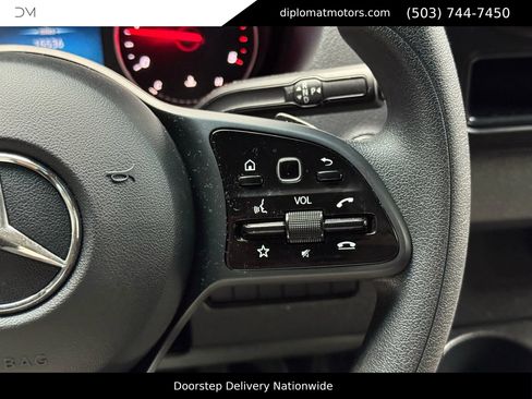 Used 2024 Mercedes-Benz Sprinter 2500 image 30