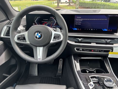 Used 2026 BMW X5 sDrive40i w/ Executive Package image 19