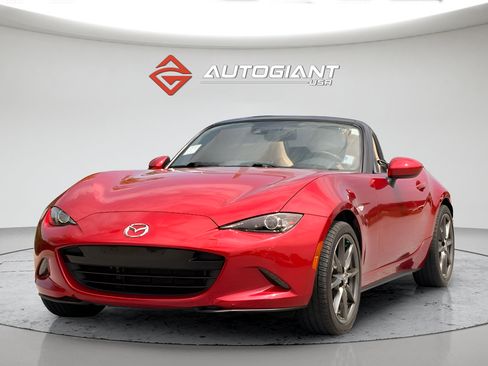 Used 2017 MAZDA MX-5 Miata Grand Touring RWD image 1