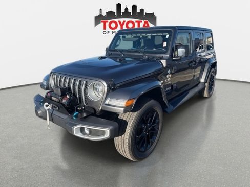 Used 2022 Jeep Wrangler Unlimited Sahara w/ Cold Weather Group image 3