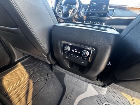 Used 2024 Chevrolet Suburban Premier w/ Premium Package image 13